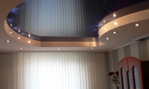 Tavan camera decorat cu spot-uri